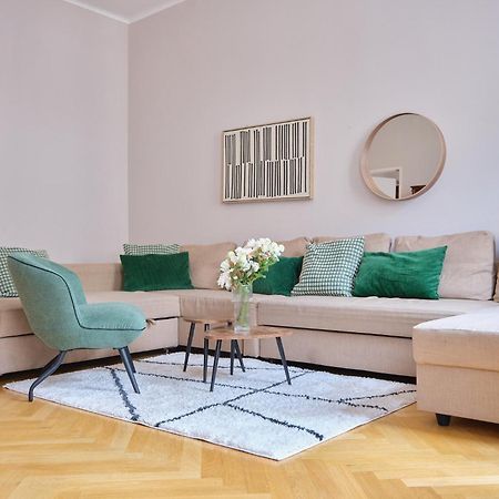 Chic Apartment - Near U3 Metro Vienna Exterior photo